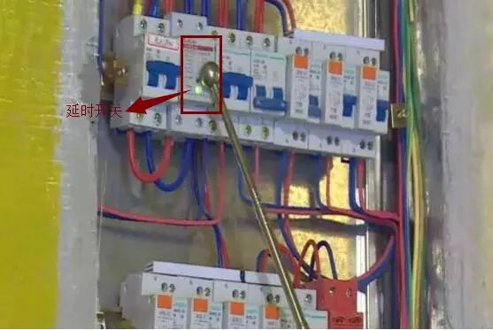 【南京裝修公司排名榜】南京紅牛裝飾公司電路施工標(biāo)準(zhǔn)