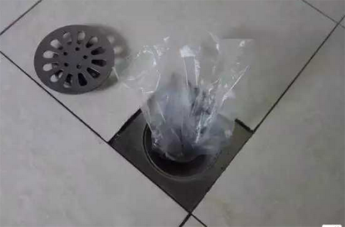 家里衛(wèi)生間地漏反味怎么辦？不花錢的實用小技巧趕緊來看