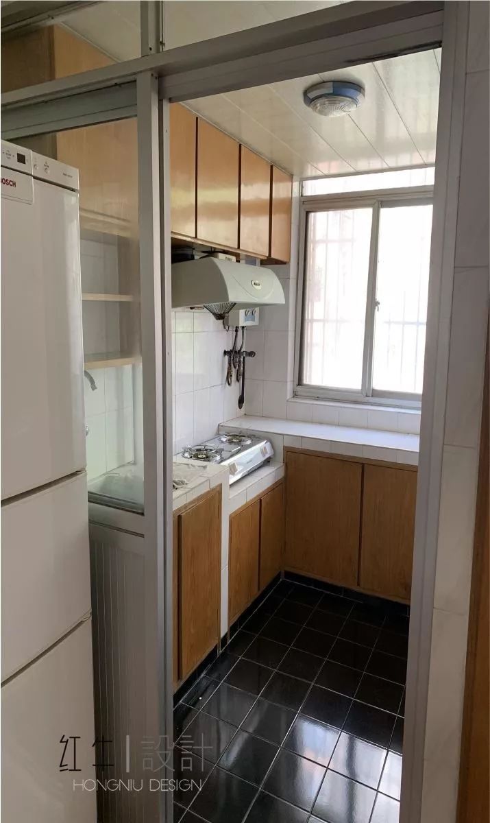 南京老房翻新--“能住”與“好住”之間，就差這點(diǎn)改變！07改造前_廚房