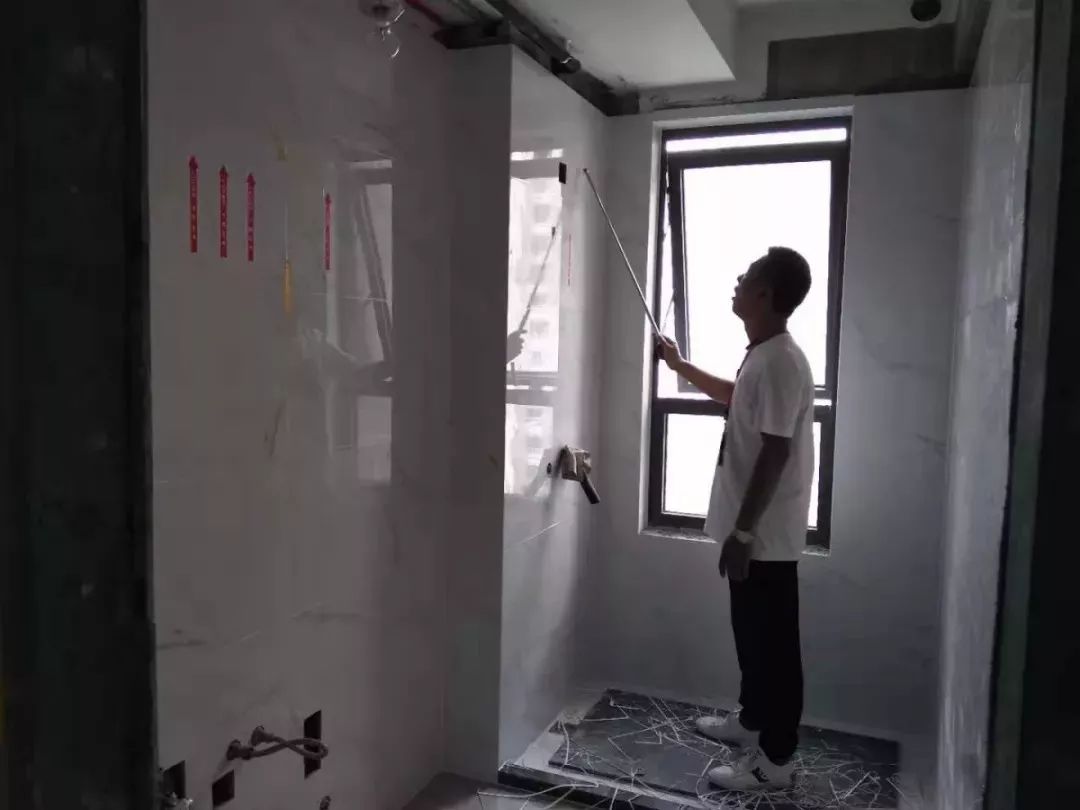 “不滿意就砸掉”，損失誰來承擔(dān)？