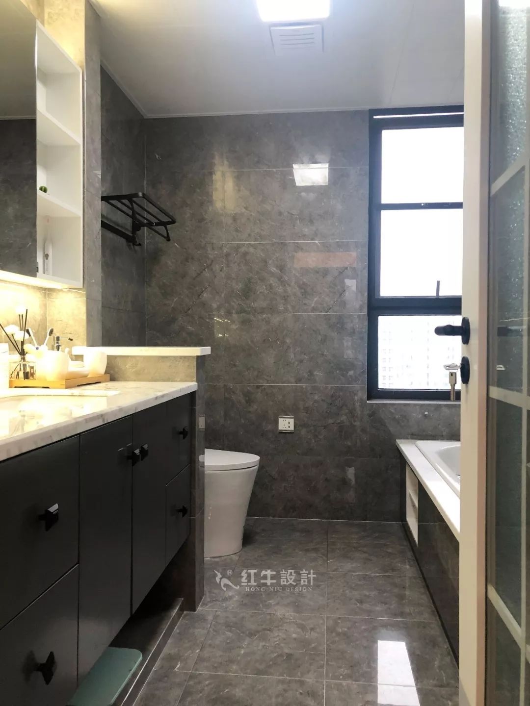 南京保利國際社區(qū)140㎡現(xiàn)代風(fēng)格--四室二廳大戶型，寬敞開闊又舒適！10主臥設(shè)計(jì)