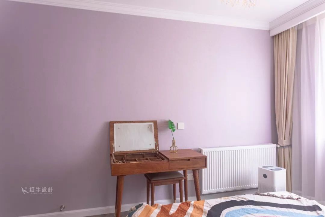 南京龍?bào)椿ㄔ?0㎡現(xiàn)代輕奢--老房升級(jí)改造，變身時(shí)尚精致家！17臥室改造