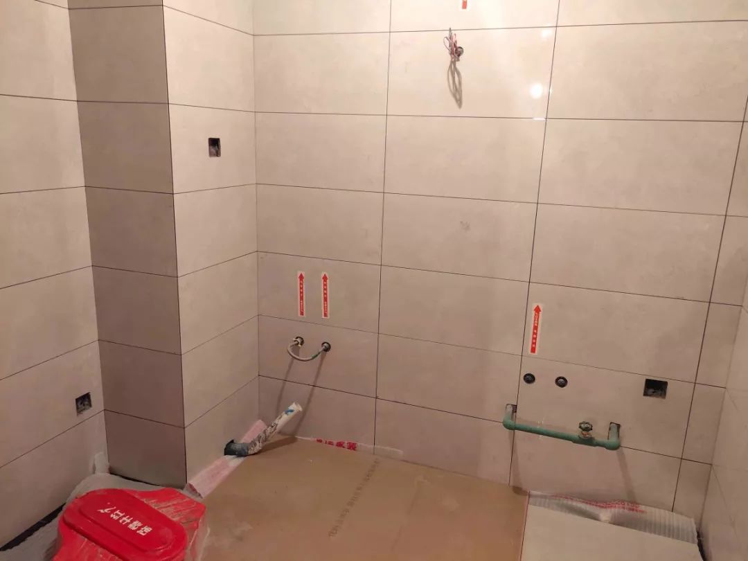 南京龍?bào)椿ㄔ?0㎡現(xiàn)代輕奢--老房升級(jí)改造，變身時(shí)尚精致家！34瓦木施工