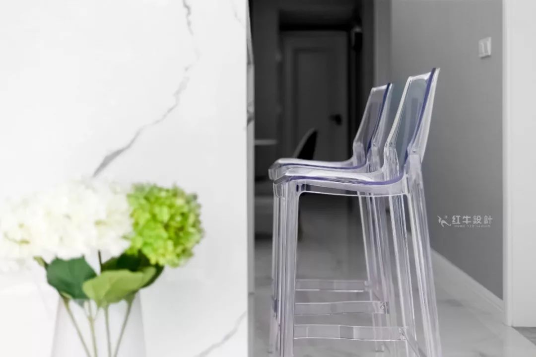 南京雅居樂145㎡現(xiàn)代簡約--演繹當代生活美學03客廳設計02小飾品