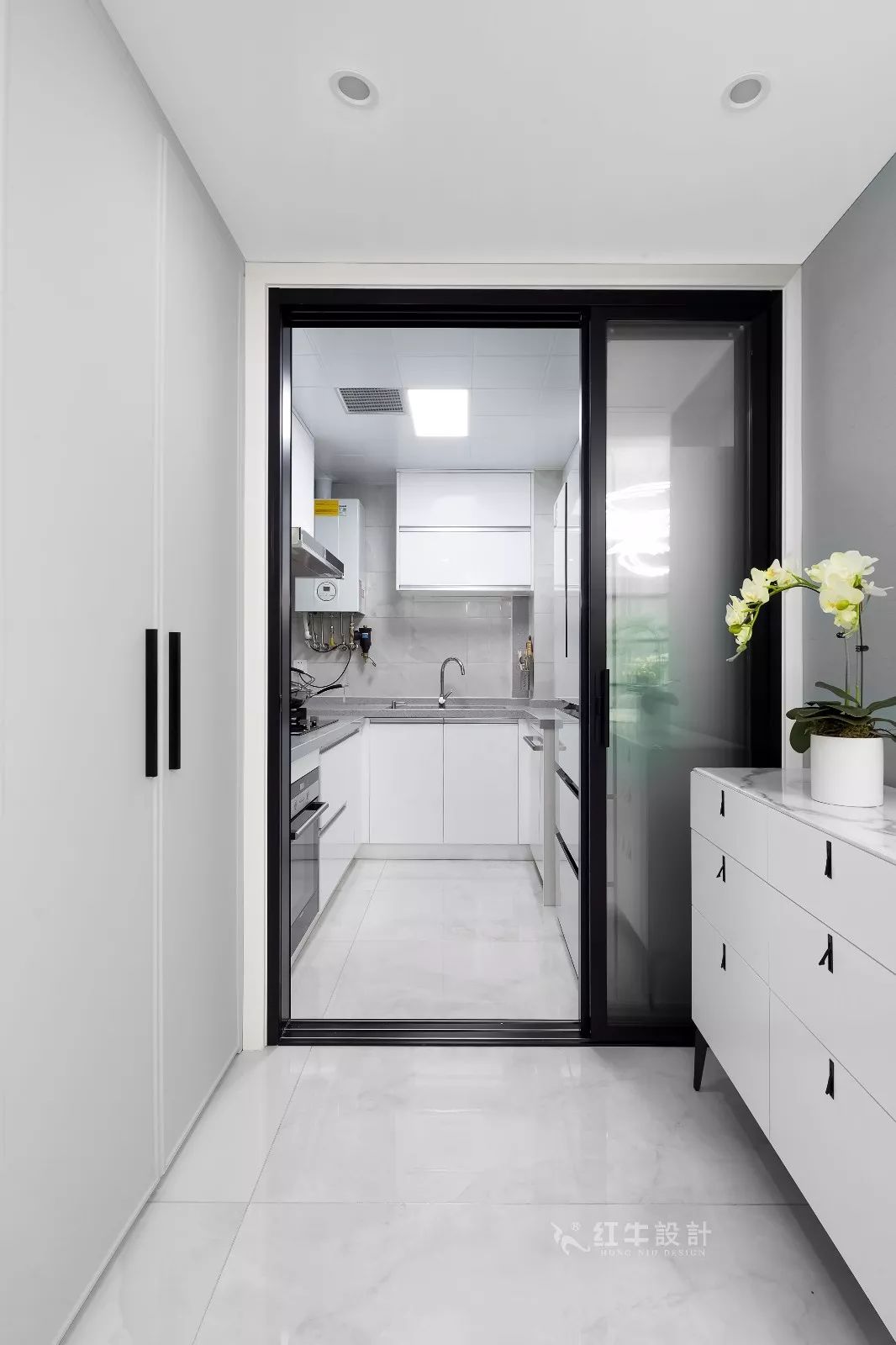 南京雅居樂145㎡現(xiàn)代簡約--演繹當代生活美學08餐廚設計02廚房