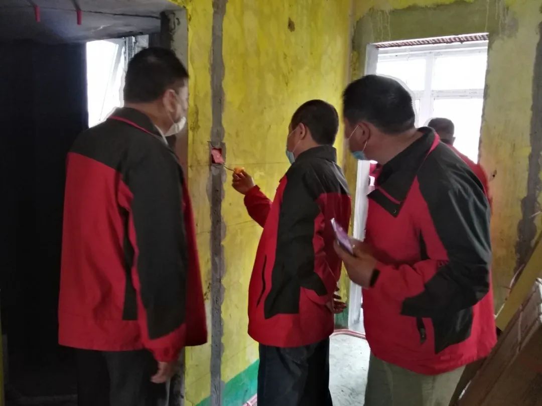 紅牛巡檢 | 開工不久的工地是什么樣的？