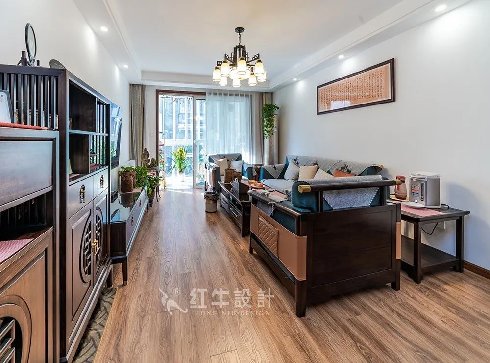吳波_香格里拉東苑136㎡簡美風(fēng)格--喜歡深色家具的看過來02
