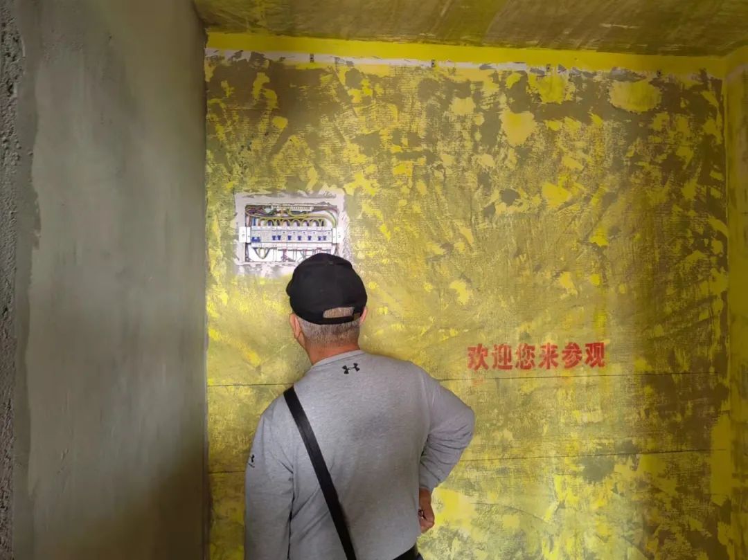 走過場(chǎng)？形式主義？不存在的！直擊紅牛裝飾工地現(xiàn)場(chǎng)，您會(huì)看見……