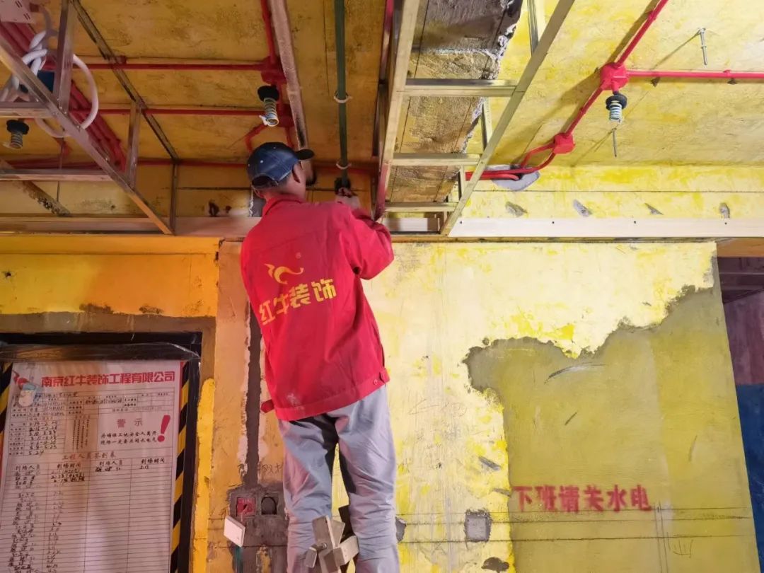 工地突擊巡檢｜看最真實(shí)的施工現(xiàn)場(chǎng)，做最放心的家裝！