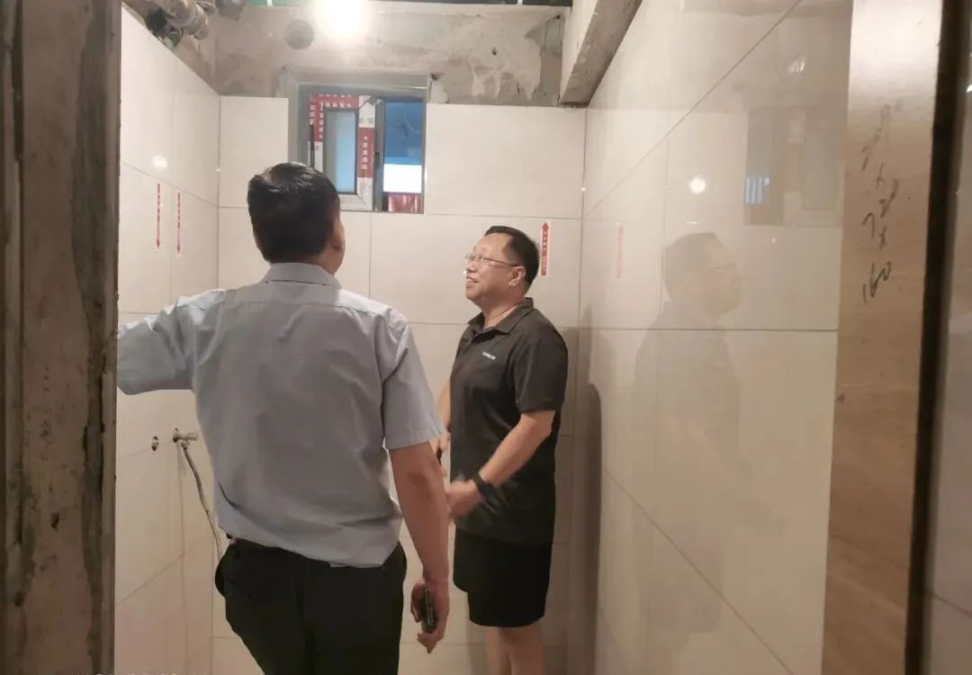 工地突擊巡檢｜巧遇業(yè)主，與其一起直擊施工現(xiàn)場(chǎng)，果然……