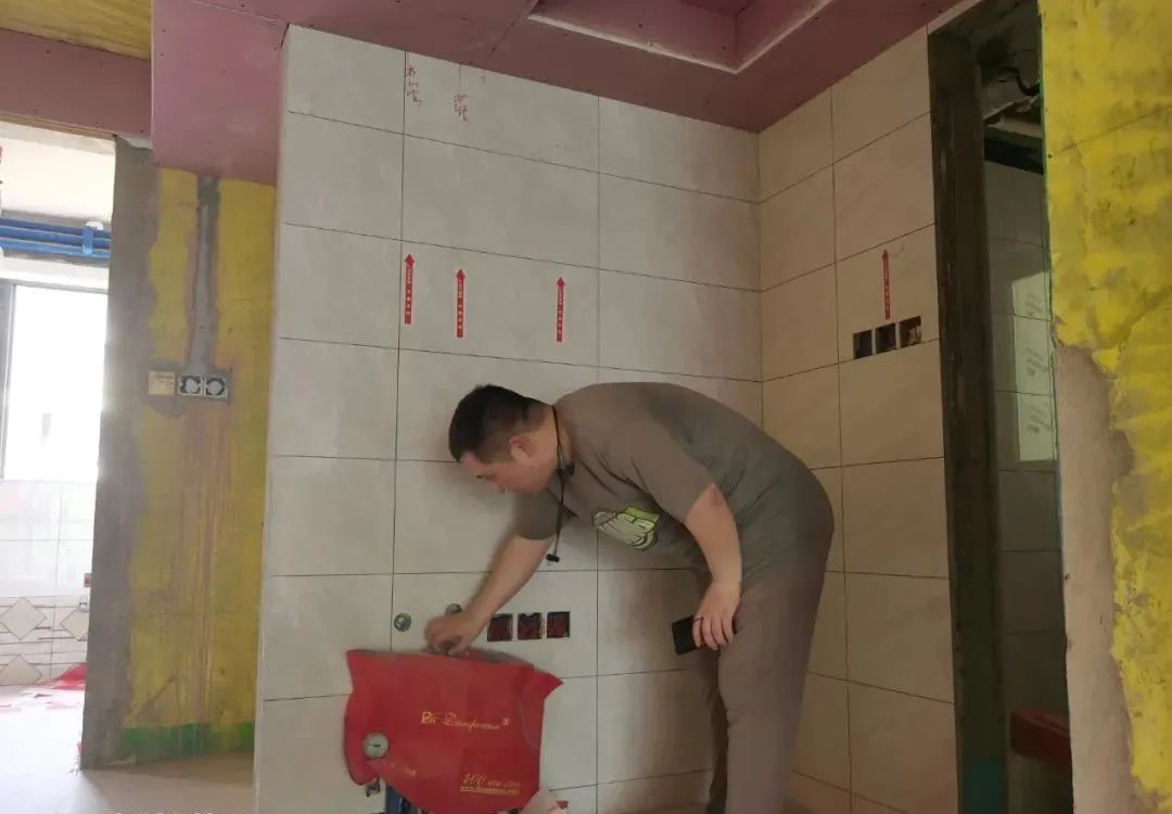 百聞不如一“鑒”！家里裝修前，建議大家先看看工地【工地突擊巡檢】