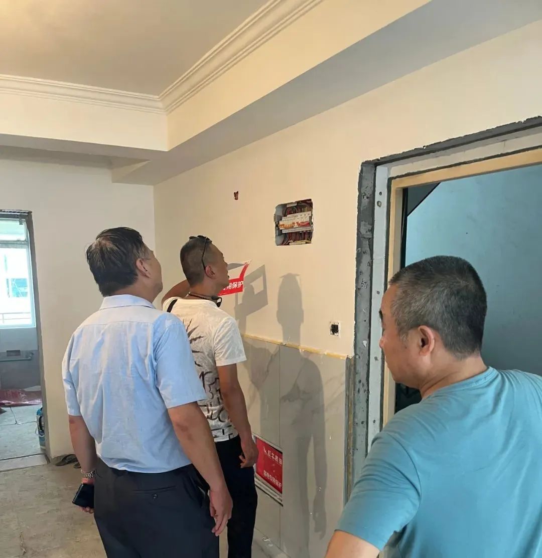 工地突擊巡檢｜為了工程質(zhì)量，他們可以有多拼