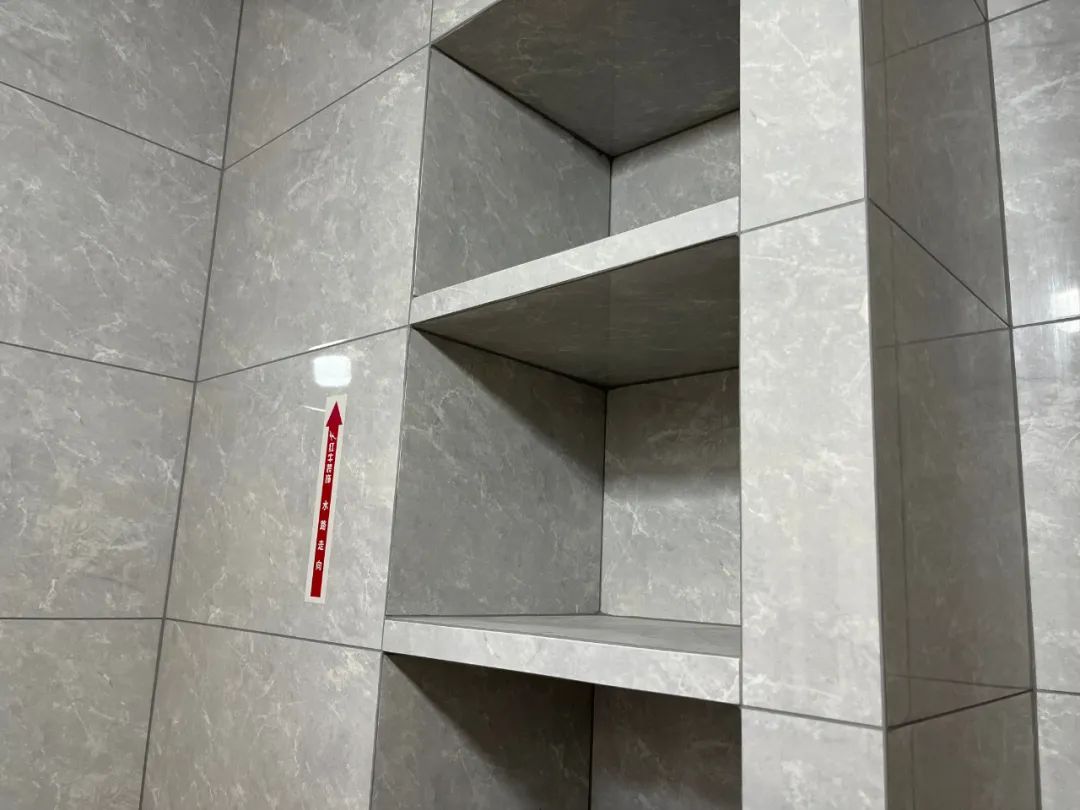 工地突擊巡檢｜無懼高溫，直擊40℃+的工地施工現(xiàn)場！