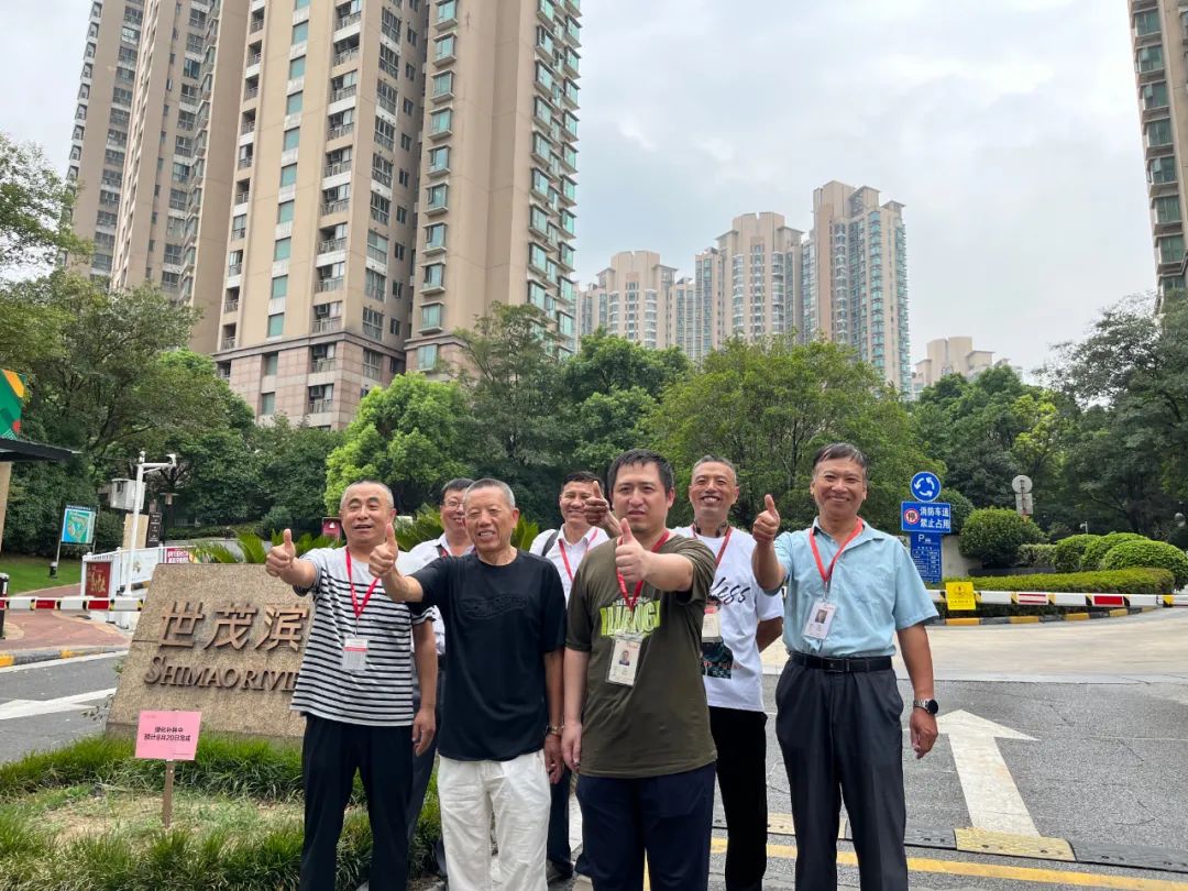 董事長親自帶隊突擊工地巡檢，為高品質(zhì)裝修把關(guān)！
