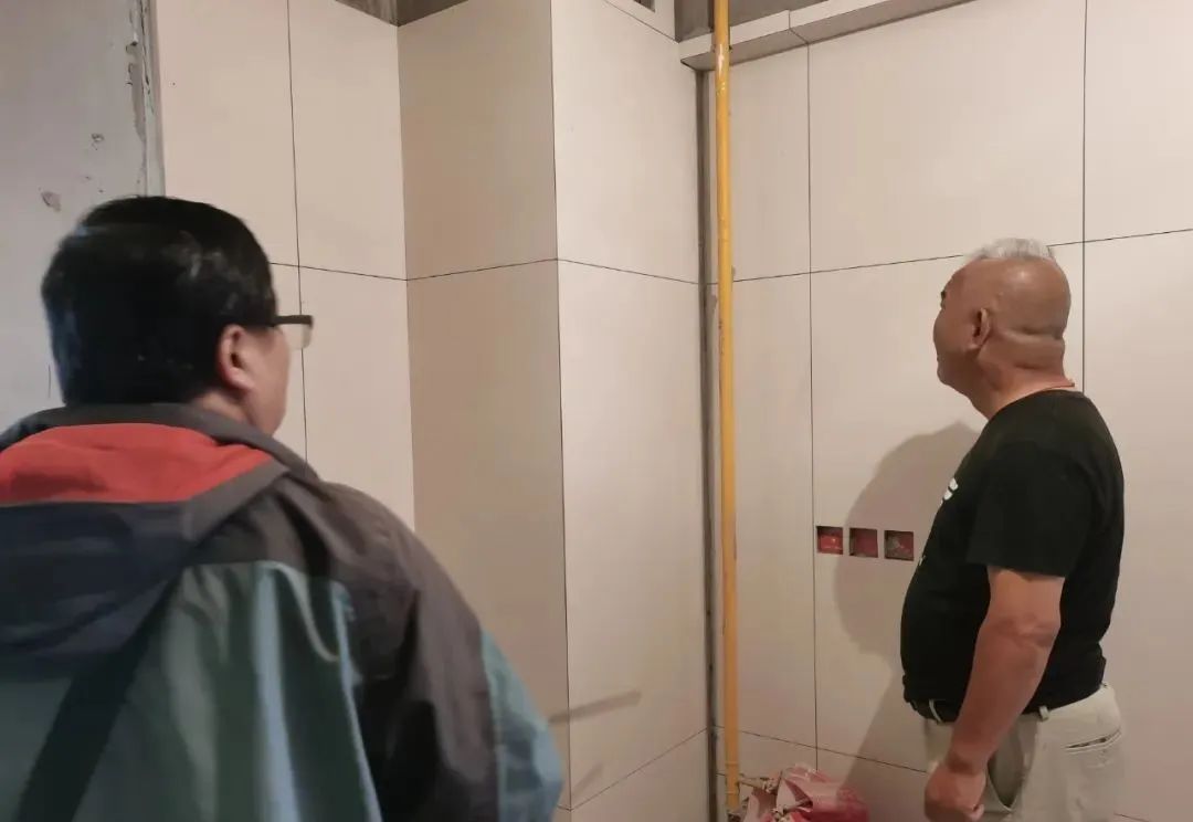 工地突擊巡檢｜當(dāng)工程總監(jiān)與裝修業(yè)主不期而遇，沒想到他們……