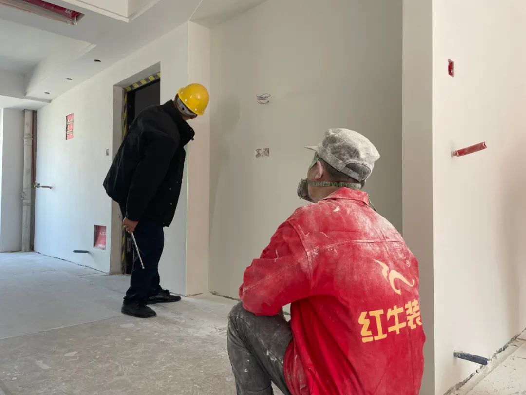 工地突擊巡檢｜揭秘紅牛裝飾品質(zhì)工程背后的“秘密”！
