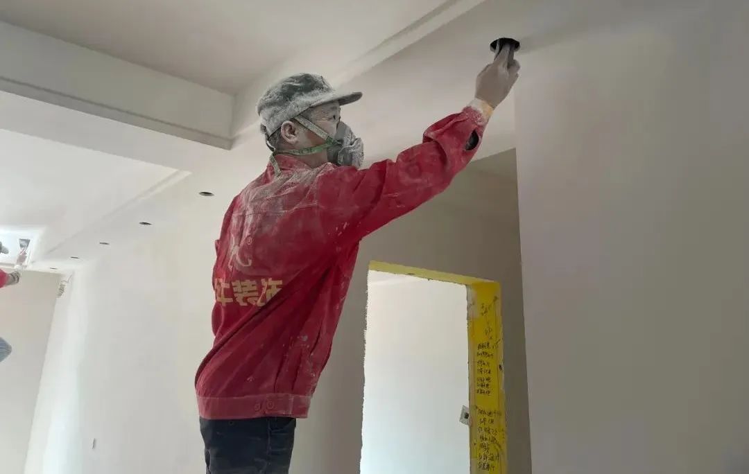 工地突擊巡檢｜揭秘紅牛裝飾品質(zhì)工程背后的“秘密”！
