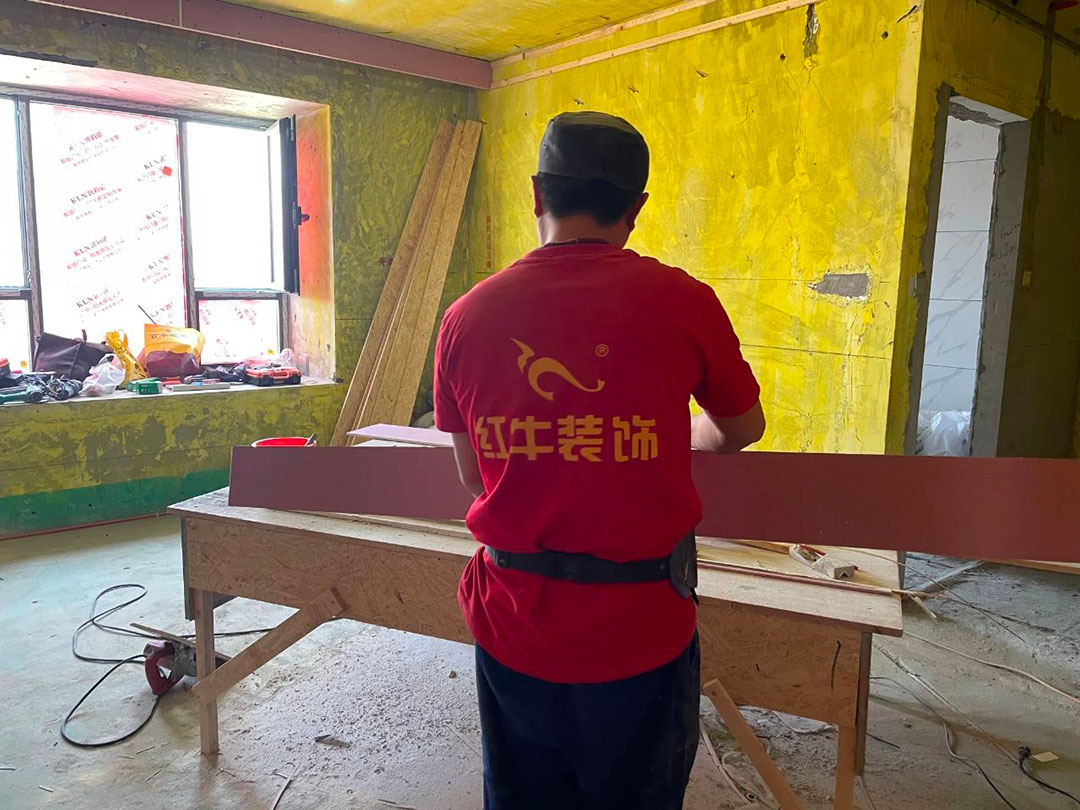 工地突擊巡檢，嚴(yán)苛工藝標(biāo)準(zhǔn)，細(xì)微之處見品質(zhì)！