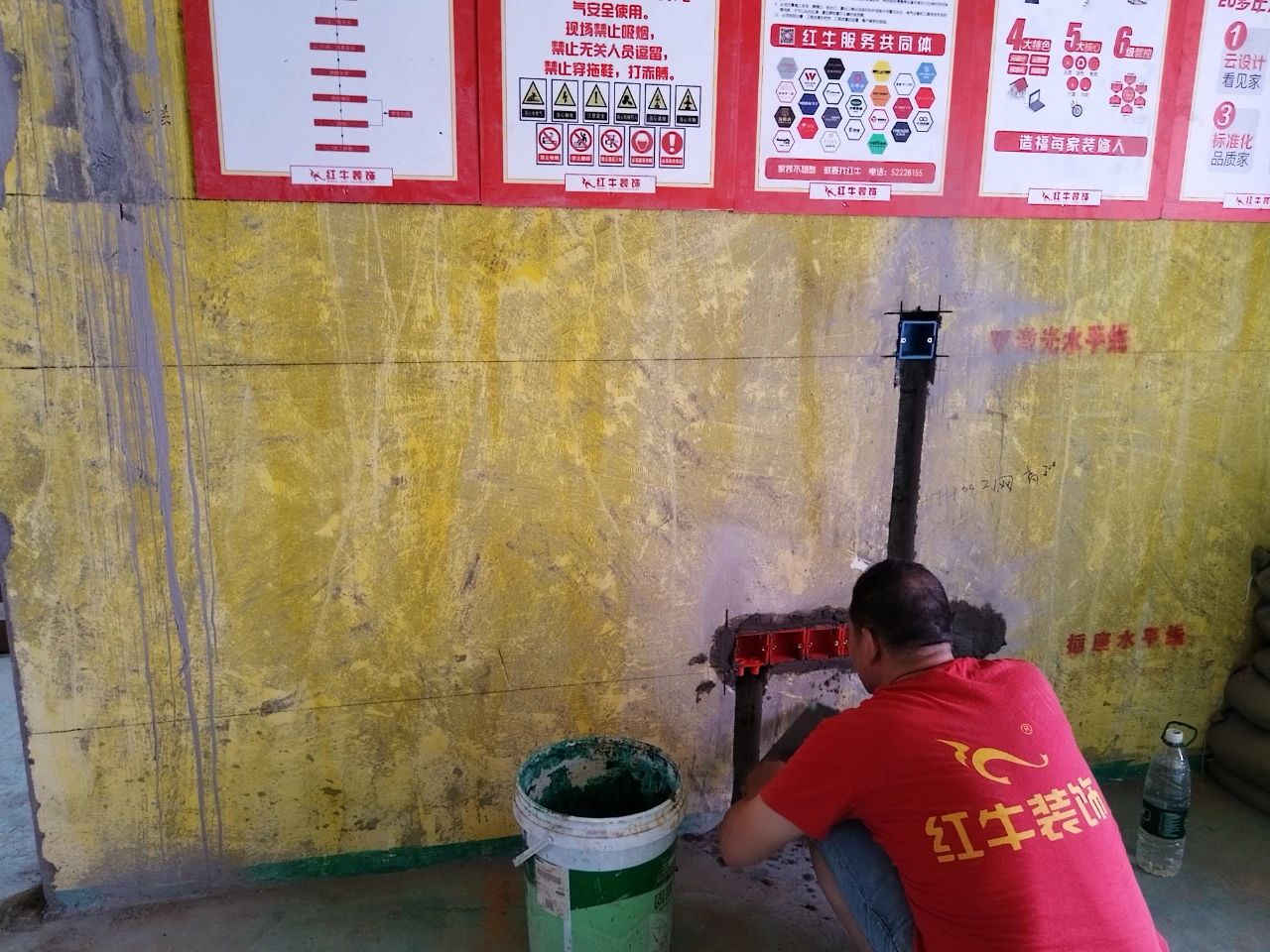 南京紅牛裝飾：持續(xù)高溫模式，也難擋巡檢之心，踐行品質承諾