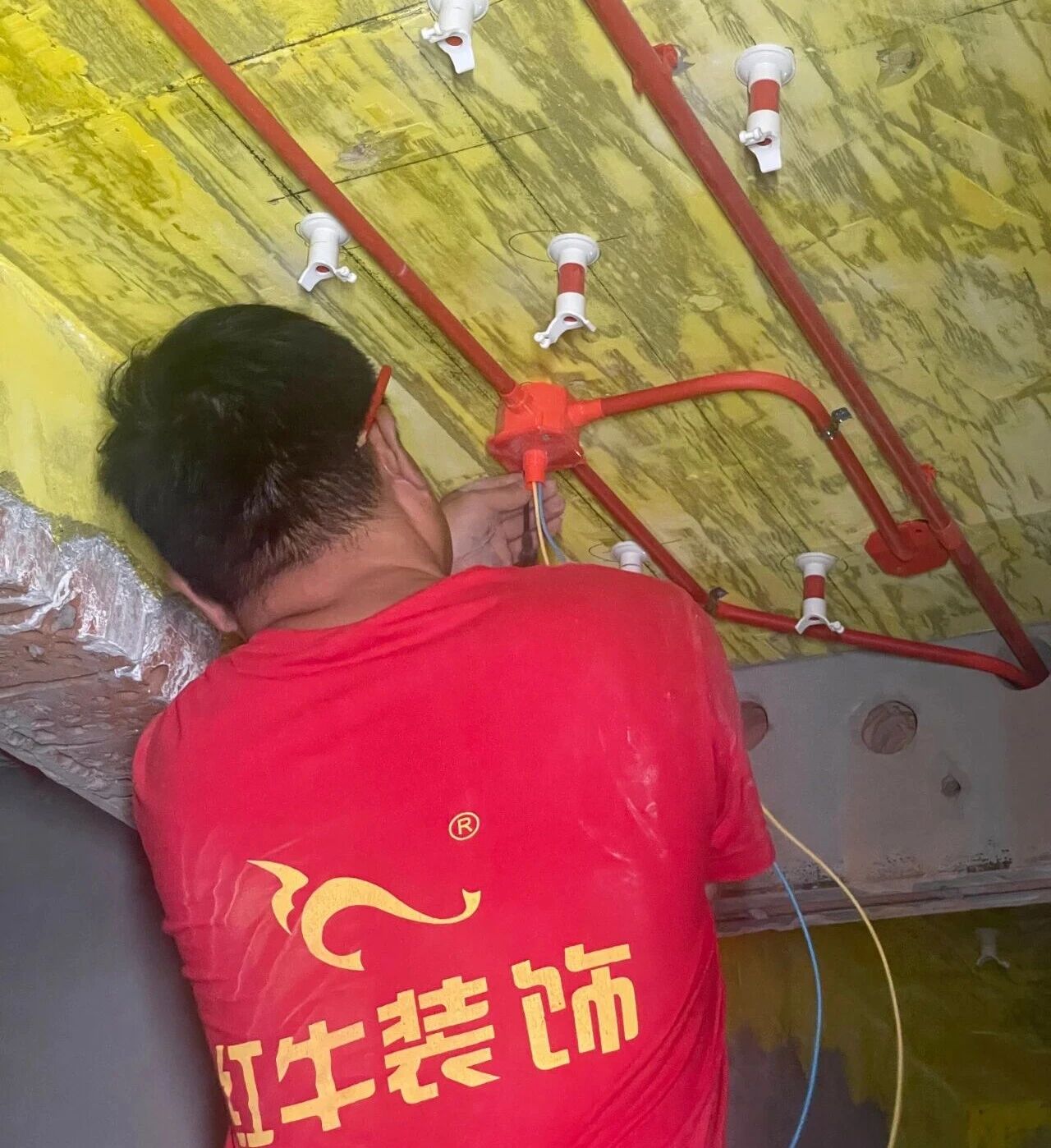 設(shè)計師工地巡檢，用腳步丈量細(xì)節(jié)，護(hù)航效果完美落地！