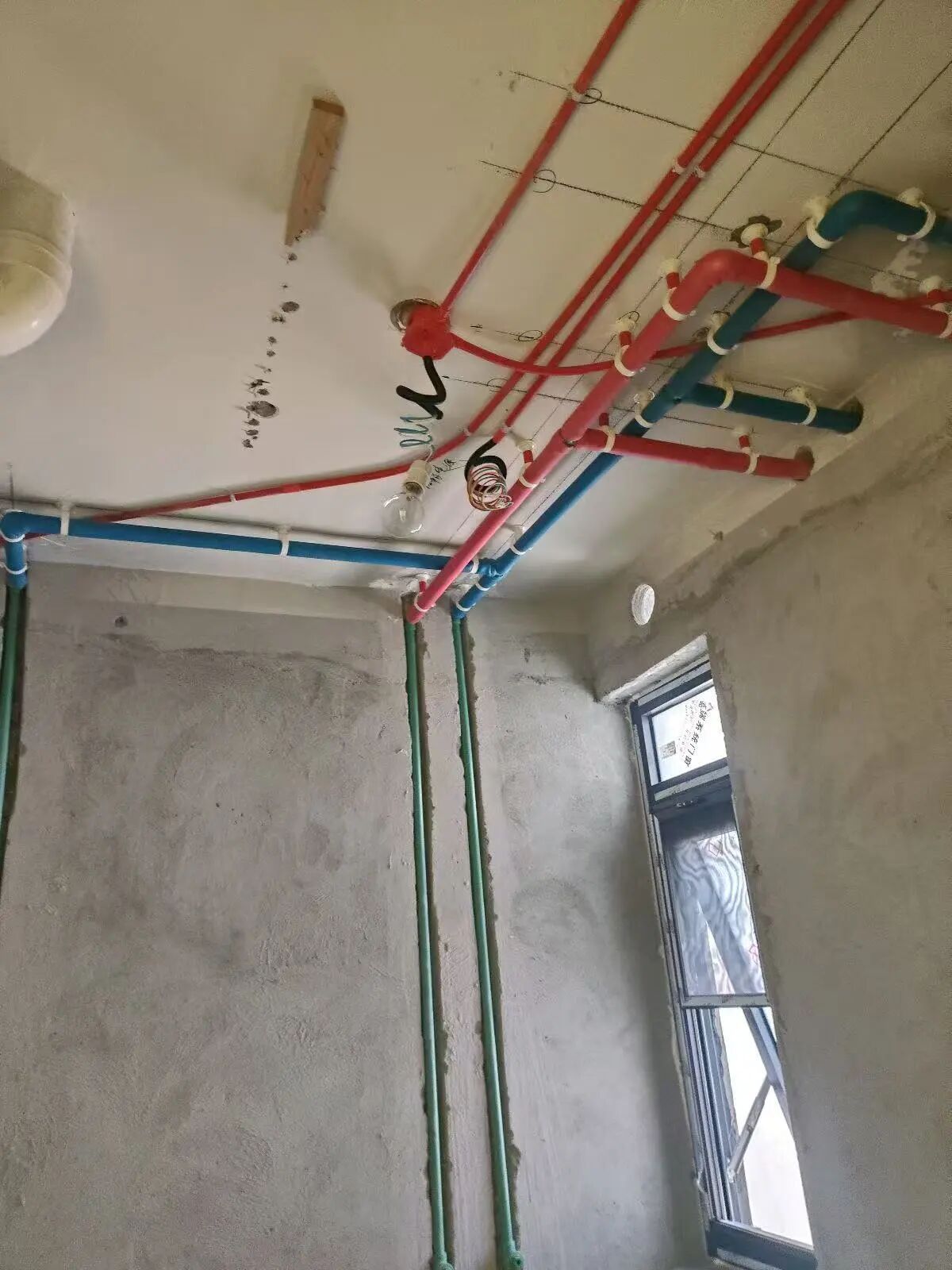 工地巡檢：步履不停，以行動(dòng)兌現(xiàn)品質(zhì)承諾，嚴(yán)格把控每一環(huán)！